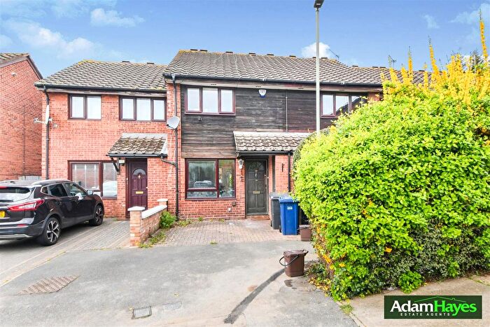 2 Bedroom Terraced House For Sale In Rowlands Close, Mill Hill, NW7
