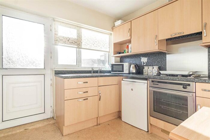 2 Bedroom Semi-Detached Bungalow For Sale In Beech Close, Leeds, LS25