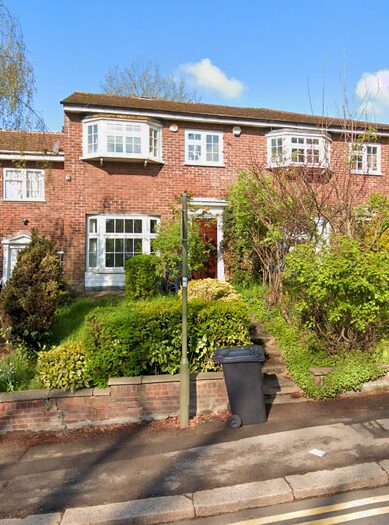 3 Bedroom Terraced House To Rent In Bittacy Hill, Mill Hill, NW7