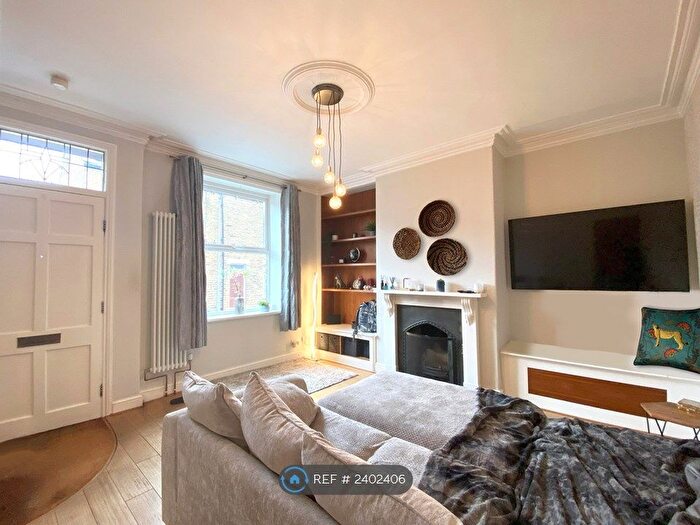 3 Bedroom Terraced House To Rent In Bright Street, Leeds, LS28