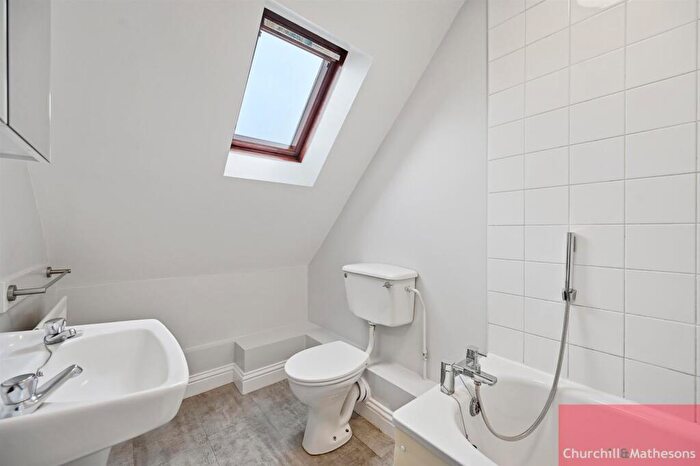 2 Bedroom Flat To Rent In Craven Park, Harlesden, NW10