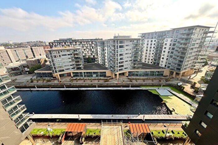 2 Bedroom Flat To Rent In La Salle Chadwick Street, Leeds, LS10