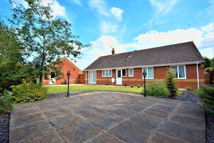 3 Bedroom Bungalow To Rent In Woodview Close, Saham Toney, IP25
