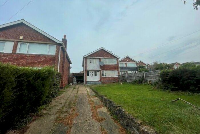 3 Bedroom Property To Rent In Revelstoke Way, Nottingham, NG5