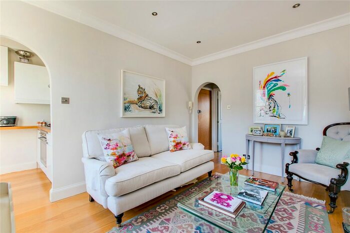 1 Bedroom Terraced House To Rent In Rostrevor Road, Fulham, SW6