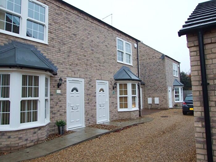 3 Bedroom Semi-Detached House To Rent In Ellingham Gardens, Chatteris, PE16