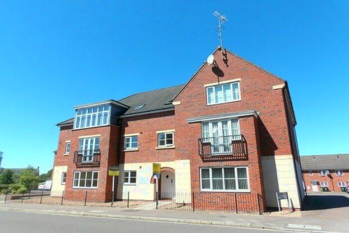 2 Bedroom Flat To Rent In Arnold, Nottingham, NG5