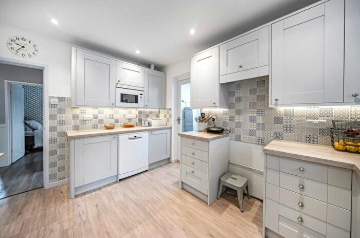 3 Bedroom Bungalow For Sale In Coxs Close, Sharnbrook, MK44