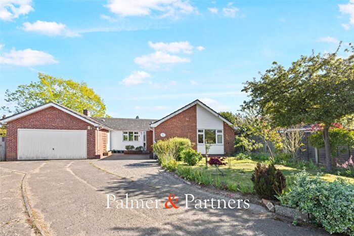 4 Bedroom Bungalow For Sale In Milton Close, Poets Corner, Colchester, Essex, CO3