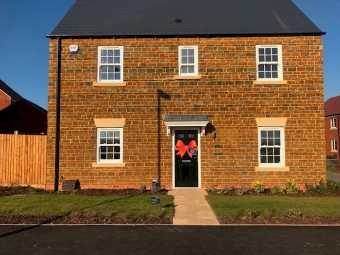 4 Bedroom Detached House To Rent In Hardwick Hill, Banbury, OX16