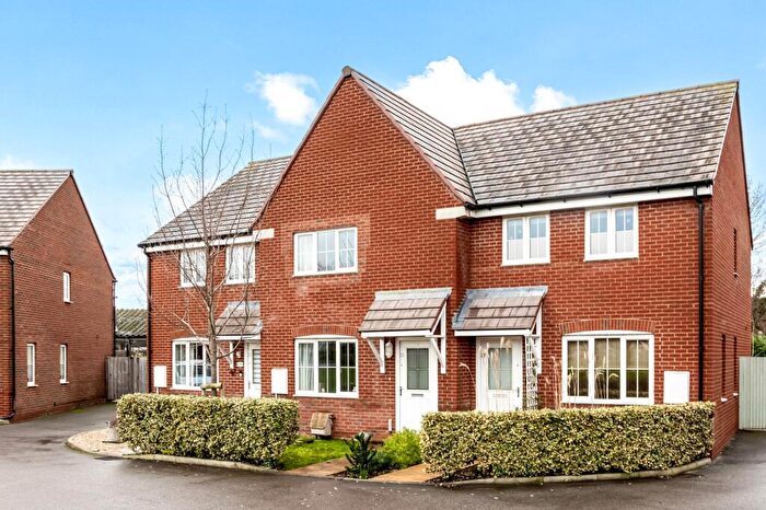 3 Bedroom Terraced House For Sale In Thompson Drive, Storrington, RH20