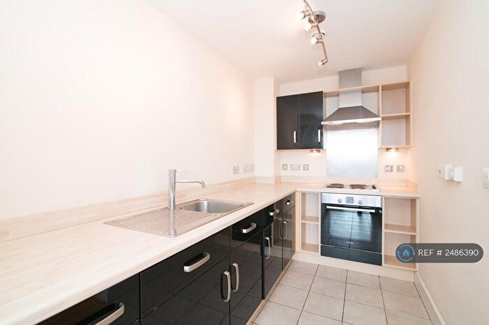 1 Bedroom Flat To Rent In Langley Walk, Birmingham, B15