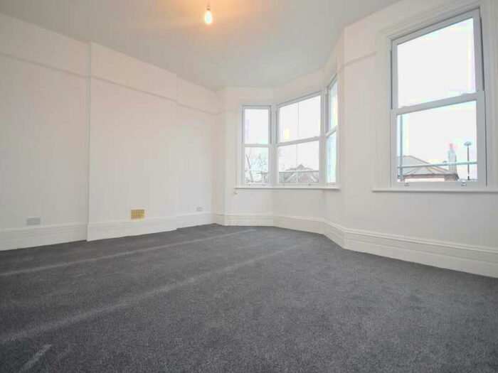 2 Bedroom Flat To Rent In Drakefell Road, London, SE14