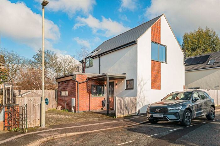 3 Bedroom Detached House For Sale In York Avenue, Headington, Oxford, OX3