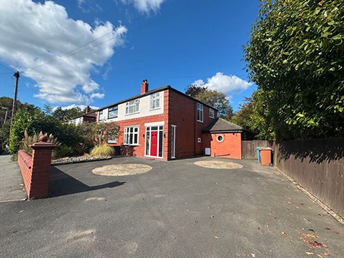 3 Bedroom Semi-detached House For Sale In Duchy Avenue, Worsley, M28