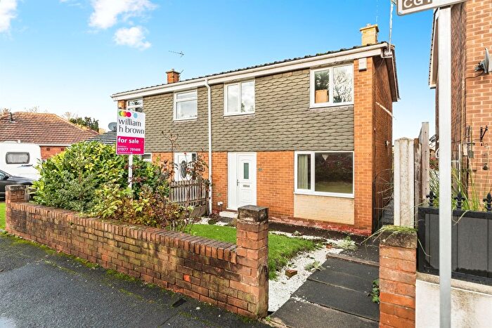 2 Bedroom Semi Detached House For Sale In Avens Close, Pontefract, WF8