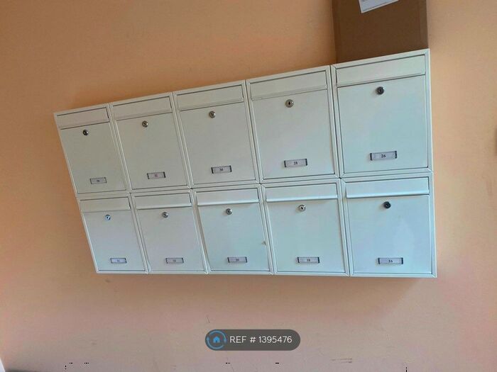 Studio To Rent In Farrow Lane, London, SE14