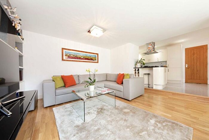 2 Bedroom Flat To Rent In Millers Way, London, W6