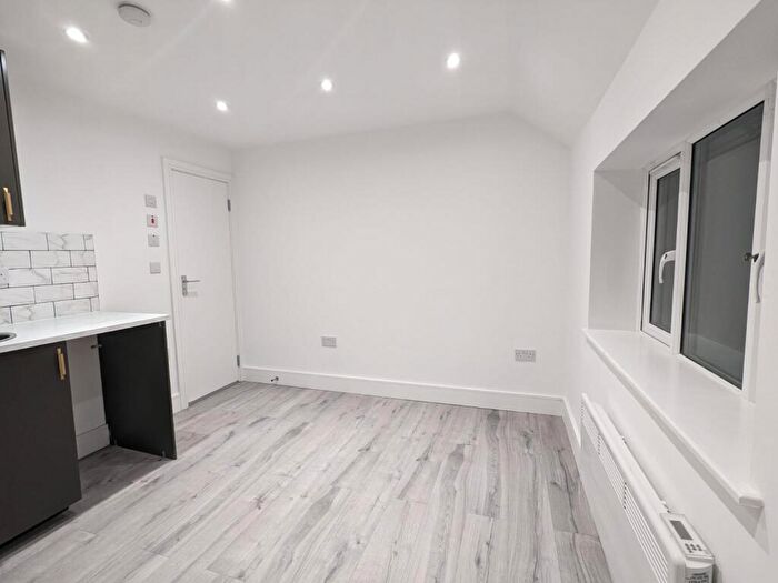 Studio To Rent In Coopers End, Takeley, CM22