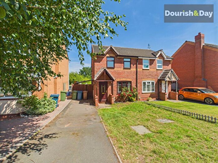 3 Bedroom Semi-Detached House For Sale In The Crescent, Stafford, ST16
