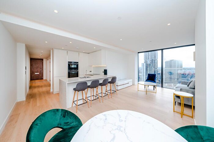 2 Bedroom Apartment To Rent In Apartment, Hampton Tower, Marsh Wall, London, E14