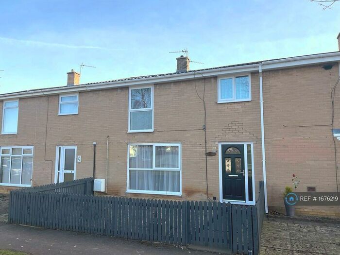 3 Bedroom Terraced House To Rent In St. Aidans Walk, Newton Aycliffe, DL5