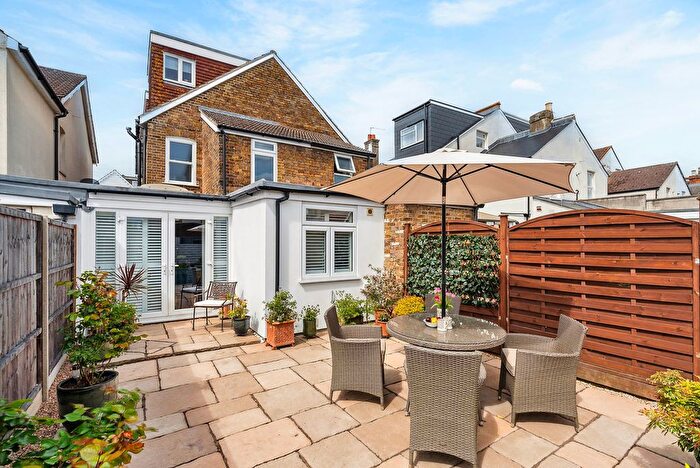 4 Bedroom Semi-Detached House For Sale In Richmond Road, Staines-Upon-Thames, TW18