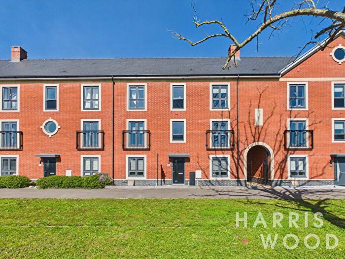 5 Bedroom Terraced House For Sale In Echelon Walk, Colchester, Essex, CO4