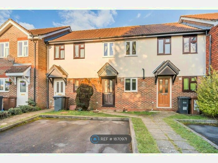 2 Bedroom Terraced House To Rent In Walled Meadow, Andover, SP10