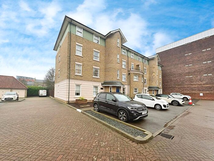 2 Bedroom Apartment For Sale In Becketts Court, Glebe Road, Chelmsford, CM1