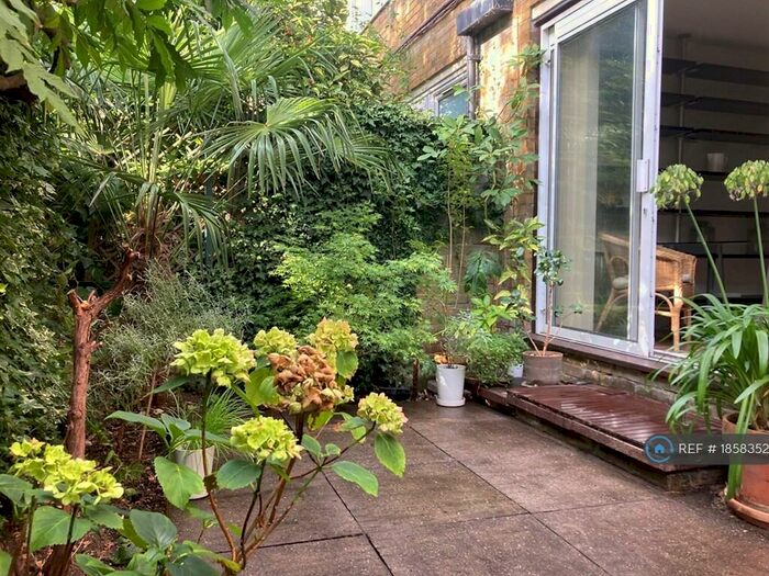 1 Bedroom Flat To Rent In Harewood Avenue, London, NW1