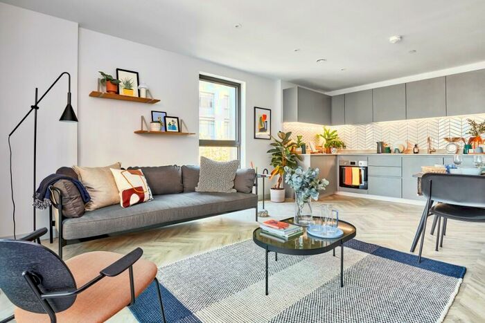 3 Bedroom Apartment To Rent In Rosewood, BS2