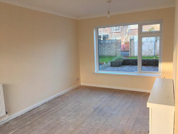 3 Bedroom Property To Rent In St. Peters Road, Penarth CF64
