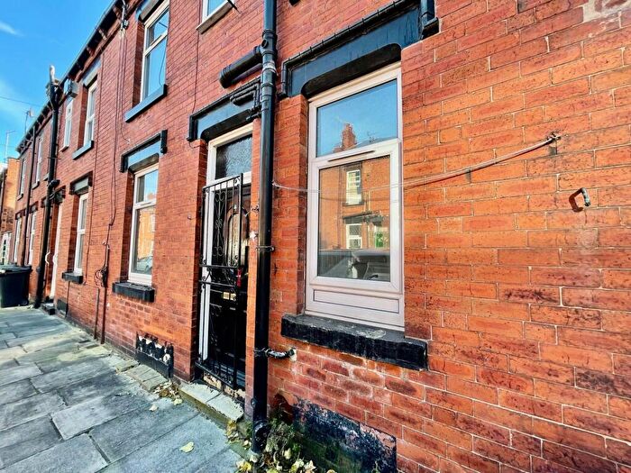 2 Bedroom Terraced House To Rent In Dobson Avenue, Leeds, West Yorkshire, LS11