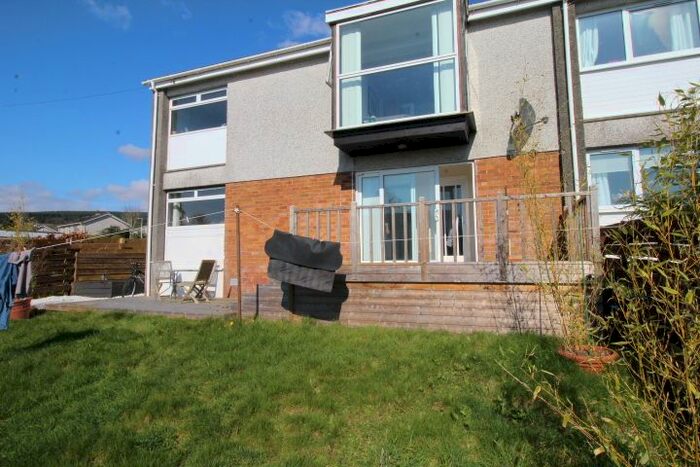 3 Bedroom Semi-Detached House To Rent In Edward Drive, Helensburgh, G84