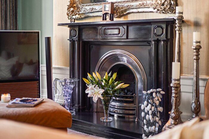 4 Bedroom Town House For Sale In Ann Street, Stockbridge, Edinburgh, EH4