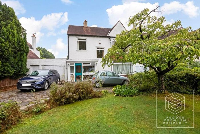 3 Bedroom House For Sale In Court Lane, Dulwich, London, SE21