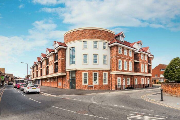 2 Bedroom Apartment To Rent In Peach Street, Wokingham, RG40