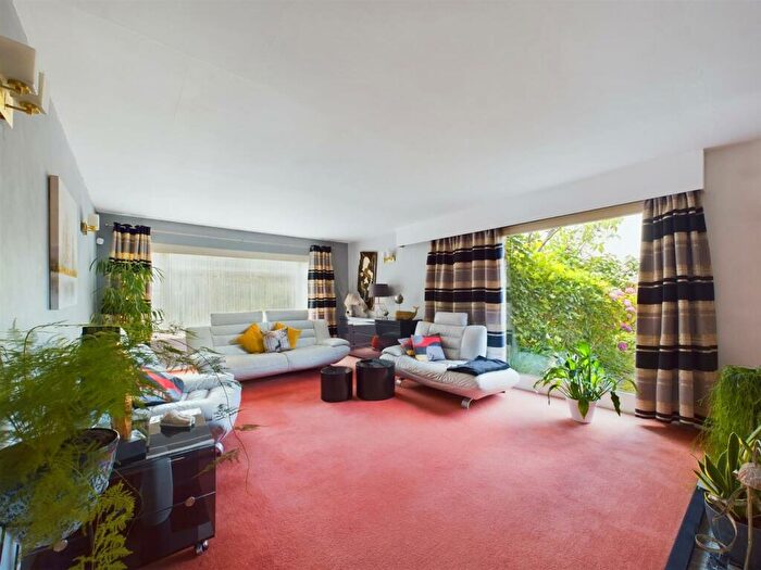 4 Bedroom Detached House For Sale In The Wheatridge East, Upton St. Leonards, Gloucester, GL4
