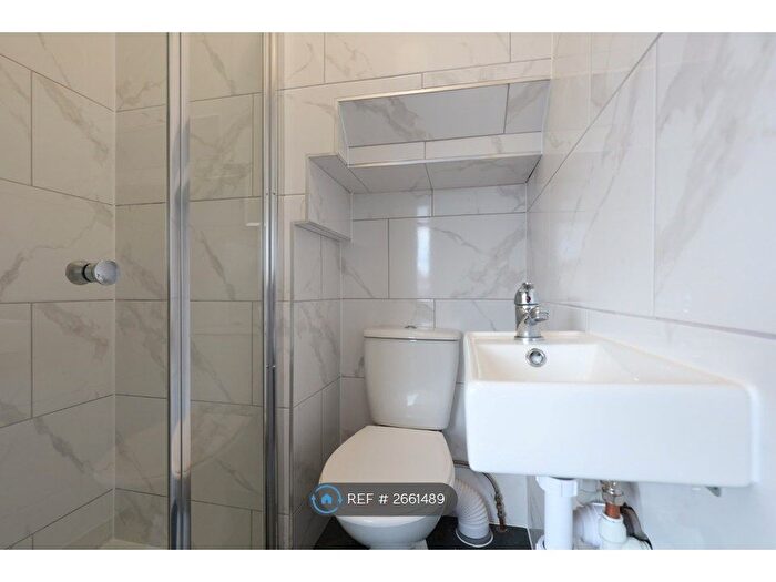 1 Bedroom Flat To Rent In Oxford Road, Reading, RG30