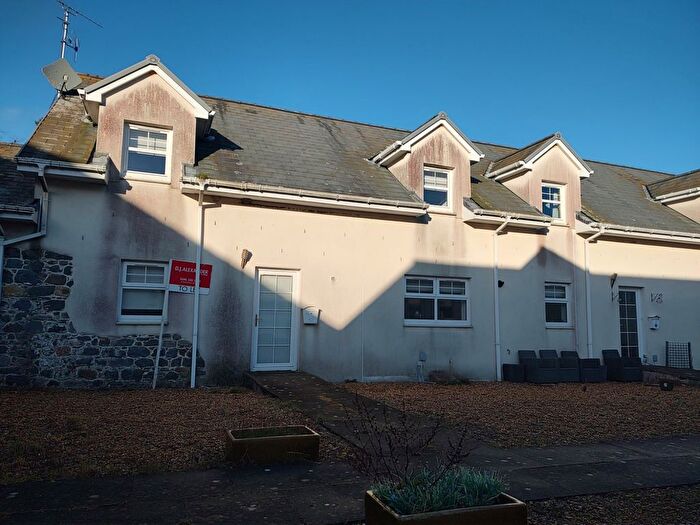 3 Bedroom Terraced House To Rent In Barlosh Court, Ochiltree, Cumnock, East Ayrshire, KA18