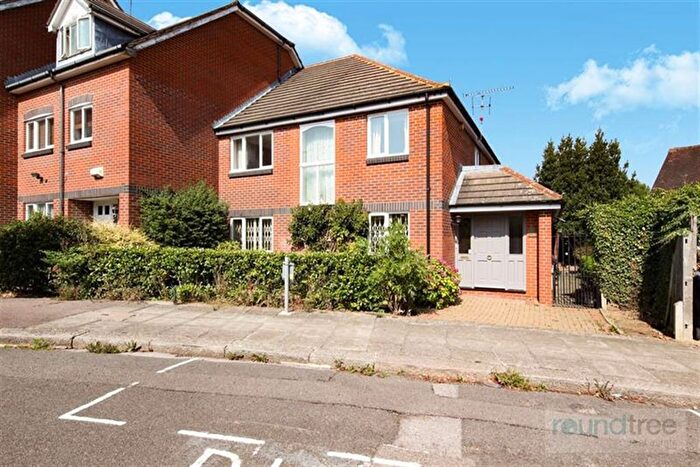 3 Bedroom End Terrace House For Sale In Dorchester Terrace, Holders Hill Crescent, Hendon, NW4