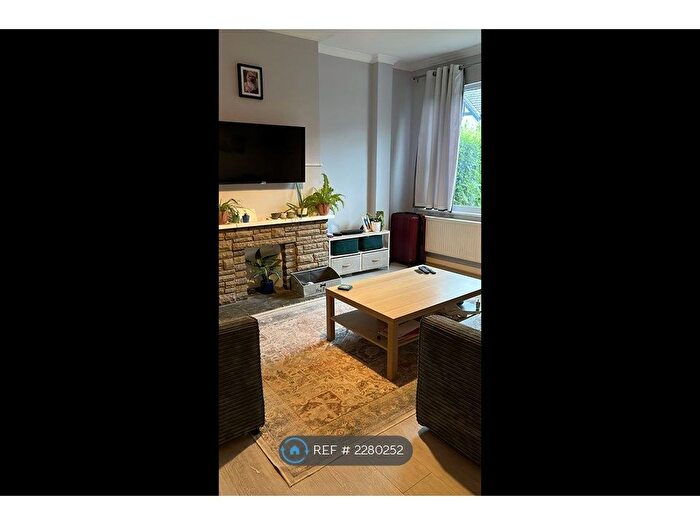 4 Bedroom Semi-Detached House To Rent In Rectory Gardens, Crouch End, N8