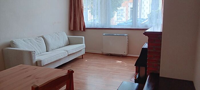 1 Bedroom Flat To Rent In Balham New Road, London, SW12