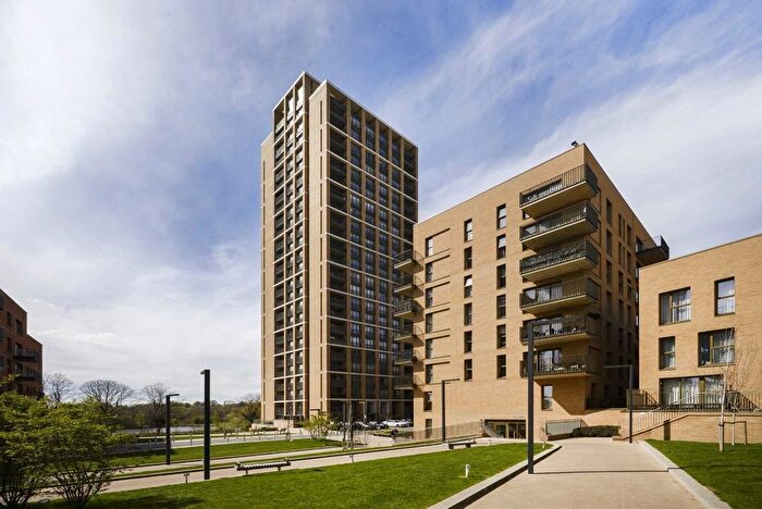 2 Bedroom Flat To Rent In Moorhen Drive, London, NW9