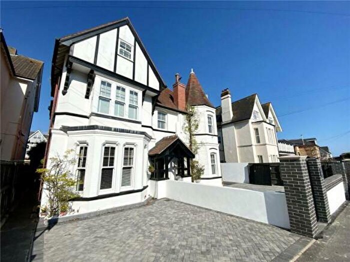 4 Bedroom Semi-Detached House To Rent In Alumhurst Road, Alum Chine, BH4