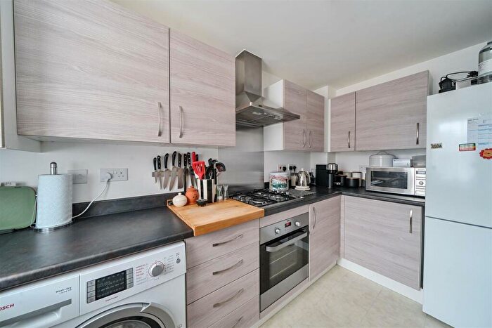 3 Bedroom Terraced House For Sale In Jermin Mews, Great Denham, MK40