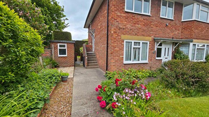 2 Bedroom Apartment To Rent In Woodfield Avenue, Harrogate, HG1
