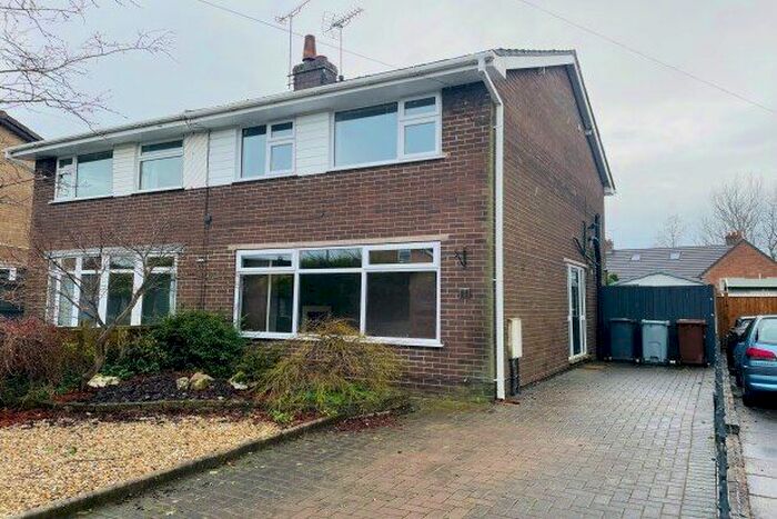 3 Bedroom Property To Rent In Chestnut Avenue, Stoke-On-Trent, ST7