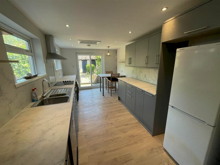 2 Bedroom Terraced House To Rent In Bowbridge Road, Newark, NG24